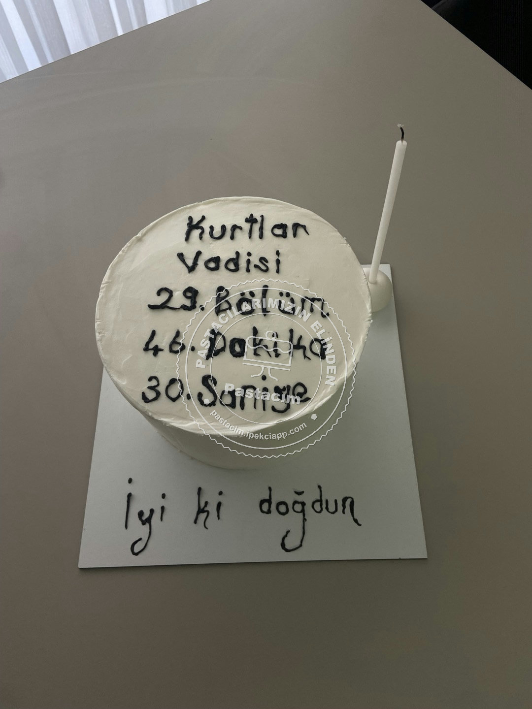 Beyaz Doğum Günü Pastası — beyaz pasta, krema pasta