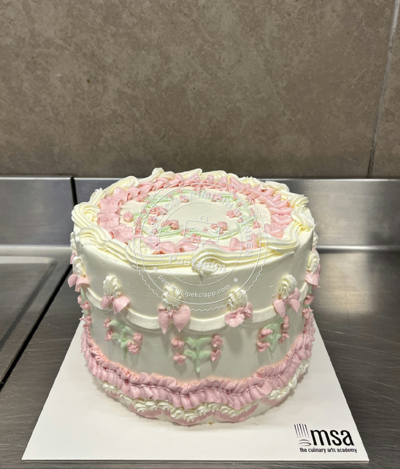 Buttercream Doğum Günü Pastası — buttercream pasta, vintage pasta, kız çocuk pastası
